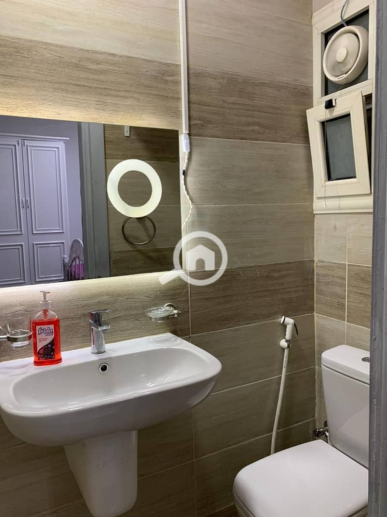 10 bcac904b-d5fa-45ad-b9b6-bda3fd6360c1. jpeg