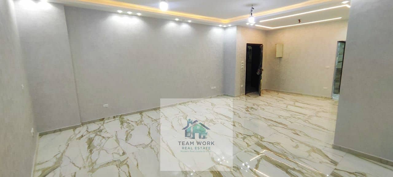 11 28294b5a-5ef0-4c96-a2ff-452a14e9bf0e. jpg