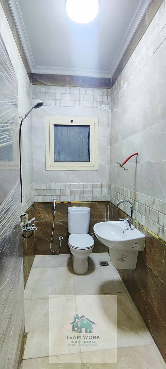 14 f0be449a-e428-4f7a-a5e4-39cc72b4153b. jpg