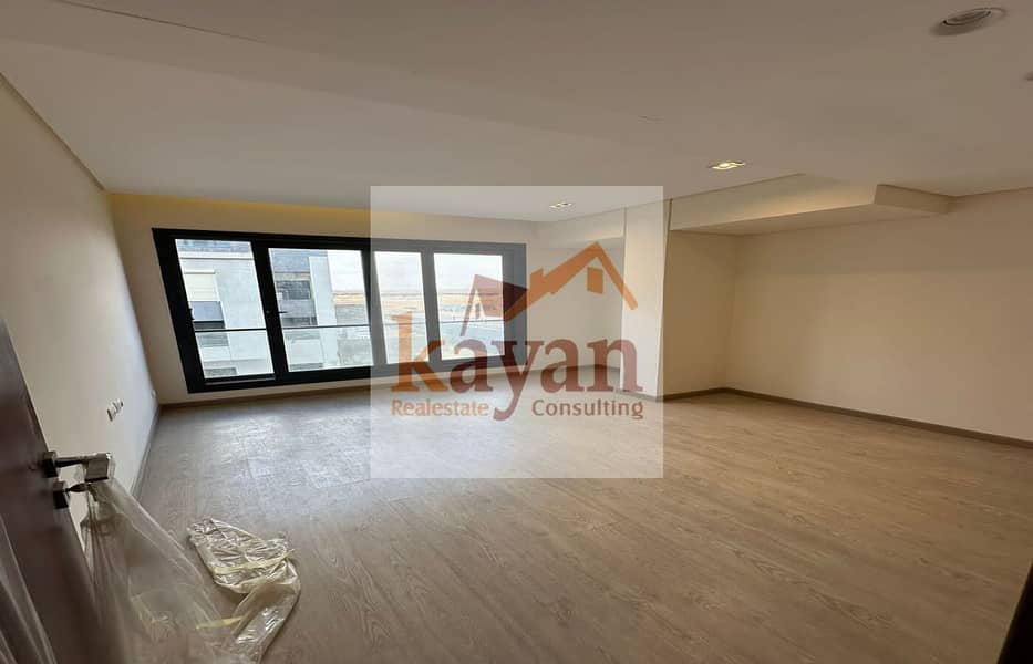 13 9296b94b-bb7d-4f52-a1f3-7f77602ba9f3. jpg