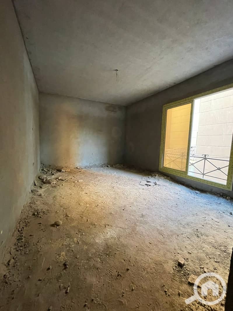 4 WhatsApp Image 2025-10-13 at 7.50. 58 PM (2). jpeg