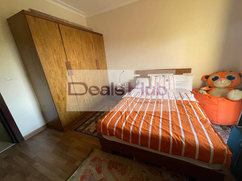 12 5a2fe7a6-9702-41e5-9dc2-4187df9639b3. jpg