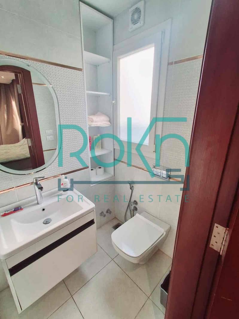 4 89b1a3ad-2903-4628-9481-98fd79bc54fb. jpg