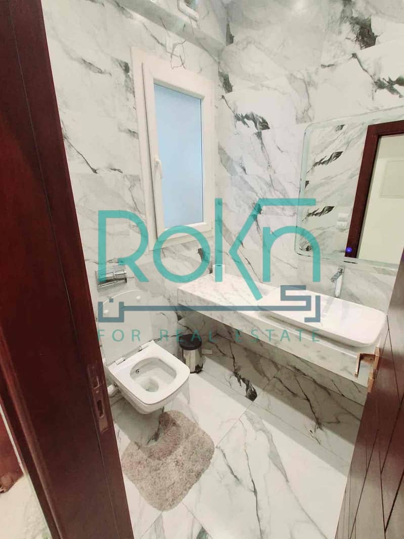 13 e3422ed8-5711-429d-8d3f-301558a09901. jpg