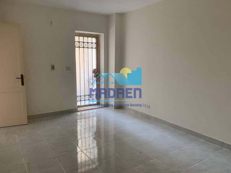 6 43154863-ce99-468a-b1e8-5cf9c59c1c9a. jpg