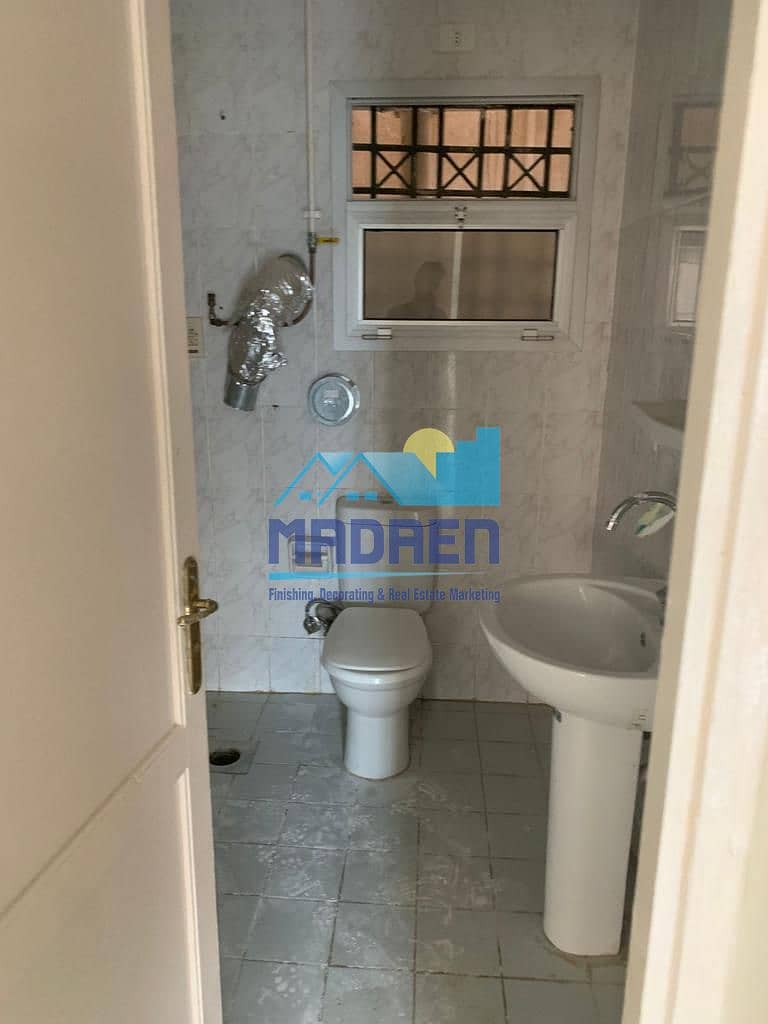 9 e93ee727-e930-4299-8f9a-93cce2785551. jpg