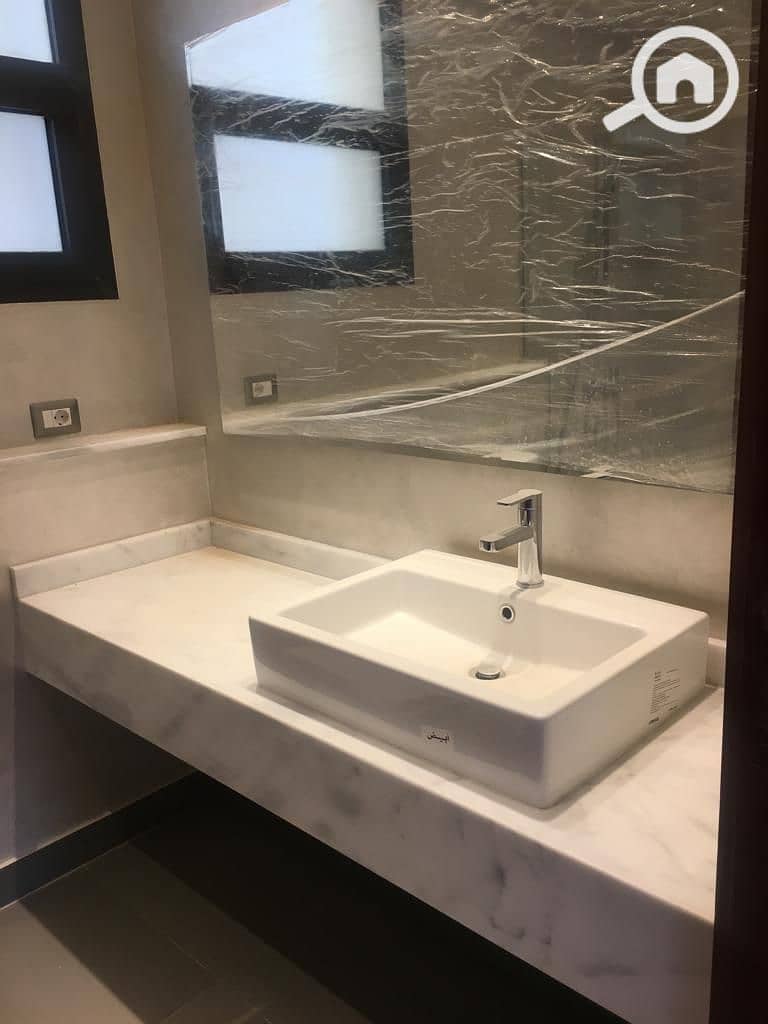 5 WhatsApp Image 2025-11-17 at 12.44. 22 PM (1). jpeg