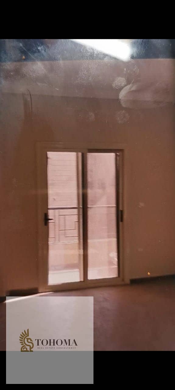 780c404a-f6ea-4589-bd0a-a1e3849a0f95. jpg