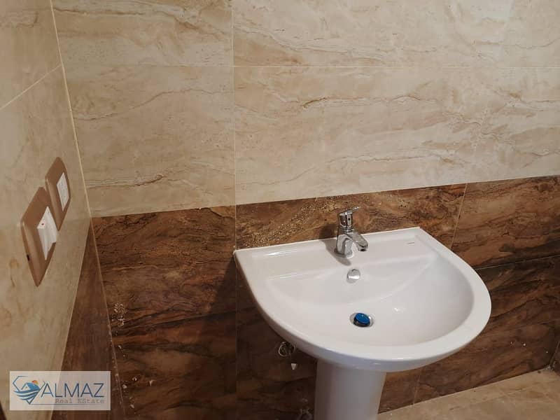 10 WhatsApp Image 2025-11-19 at 1.44. 55 PM. jpeg