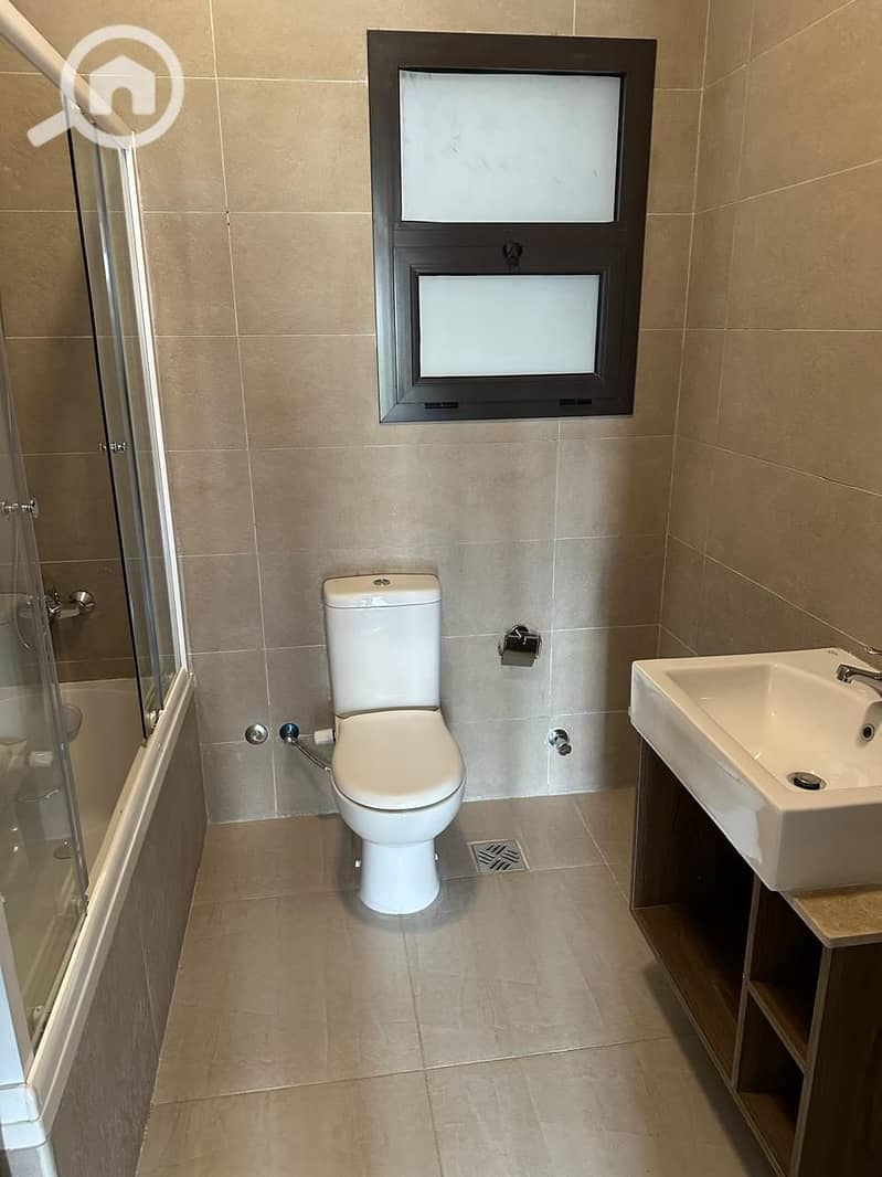 9 WhatsApp Image 2025-11-19 at 1.49. 11 PM (1). jpeg