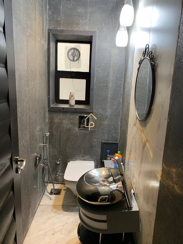 8 WhatsApp Image 2025-11-18 at 12.52. 06 PM (1). jpeg