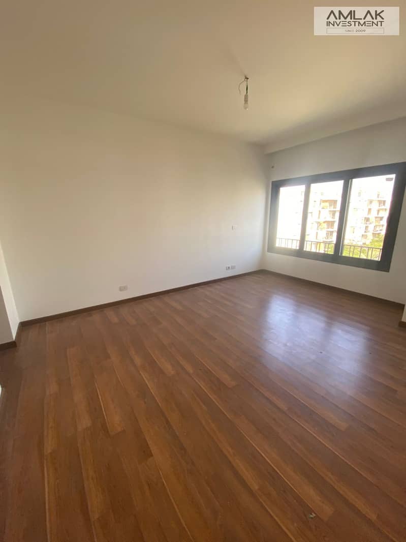 3 80d4d949-a766-4ad0-879a-588a93f4c636. jpeg