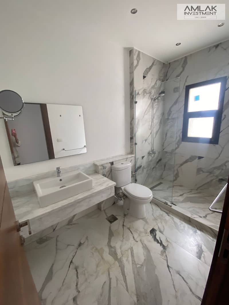 10 f88e4303-81d2-4e8c-bc94-966287323f72. jpeg