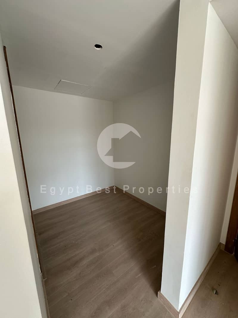 21 WhatsApp Image 2025-11-18 at 14.40. 27_d49e19f1. jpg