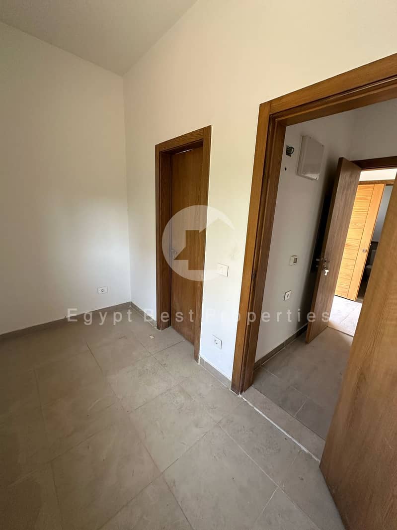 24 WhatsApp Image 2025-11-18 at 14.40. 28_61d8e0f5. jpg