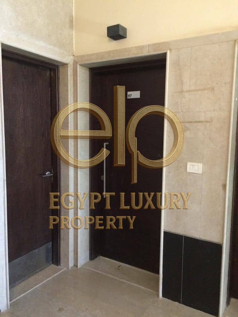 6 PHOTO-2025-11-13-11-41-02. jpg