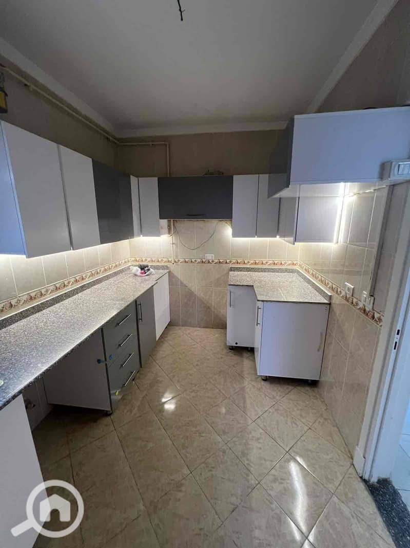 3 36ab8b27-d4bf-475e-b19f-e571a3fd3bc9. jpg