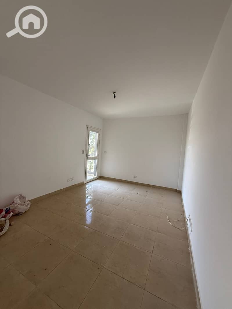 6 2f848fa6-5b31-4a06-9d16-8df4194c8486. jpg