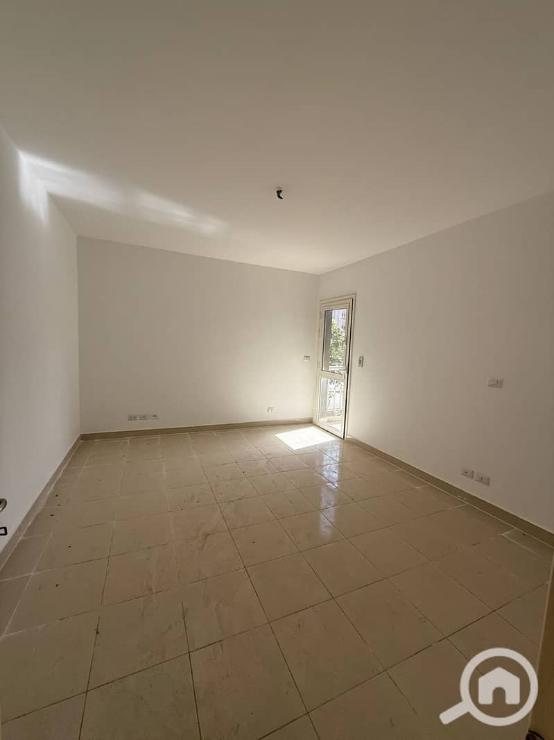 8 797a80fd-2c6d-46ef-a2ca-bc304cb62a2a. jpg