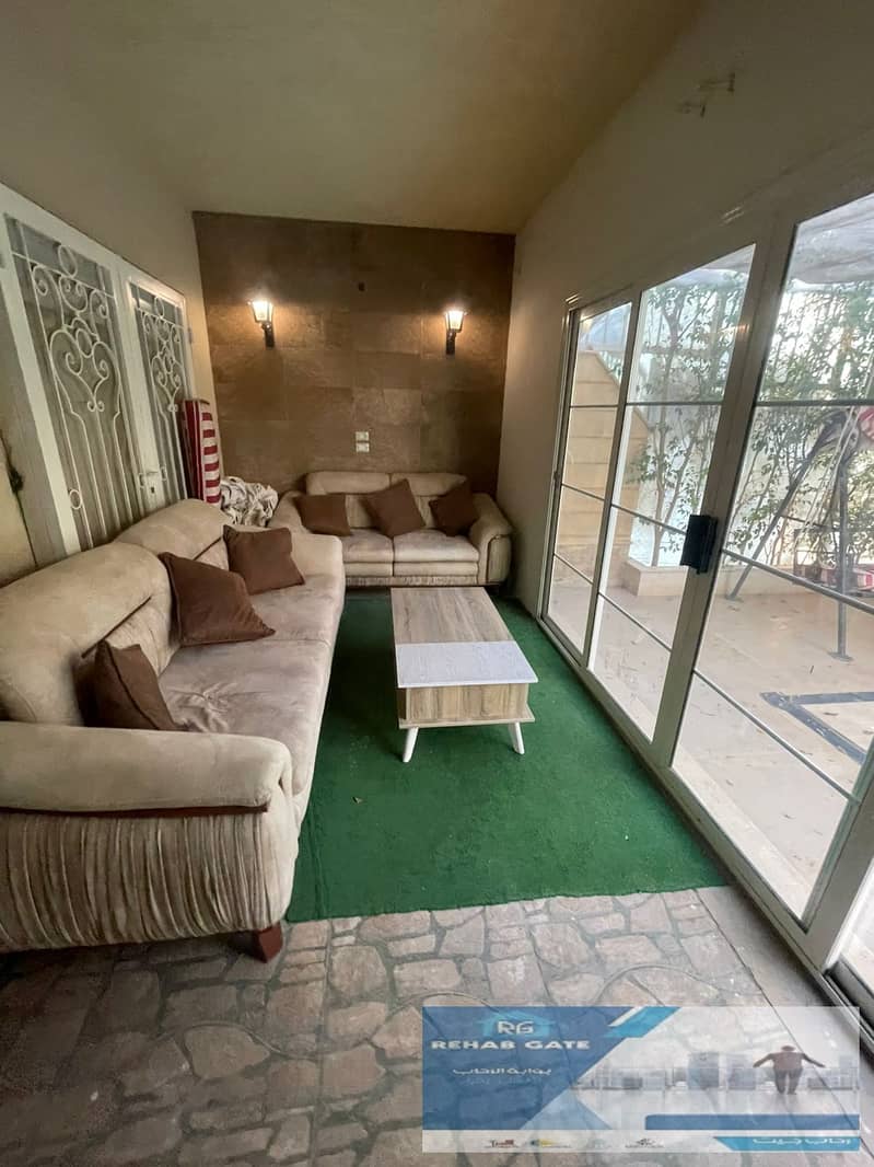 7 185f8f32-5810-4b38-b402-d2e99a5beba0. jpg