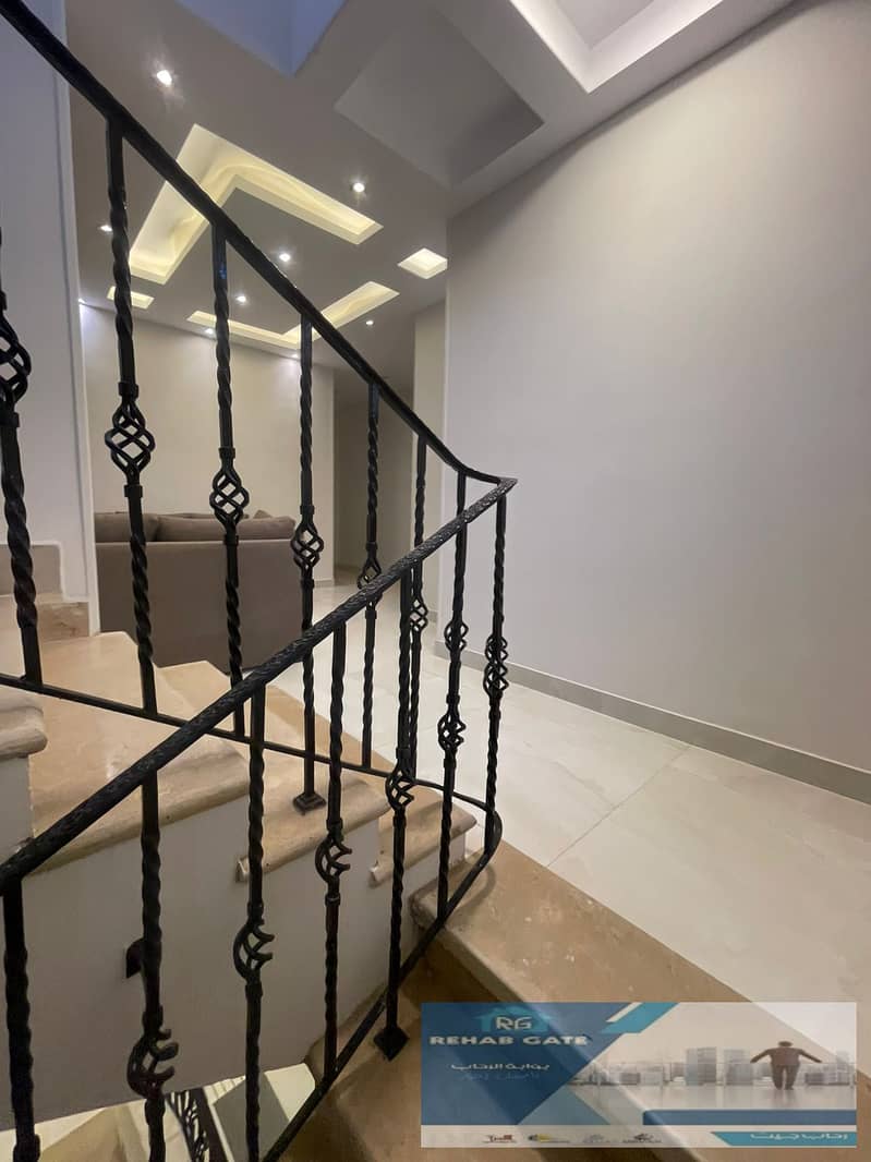 11 039757a2-8b00-4f94-b05f-1264011cb8fb. jpg