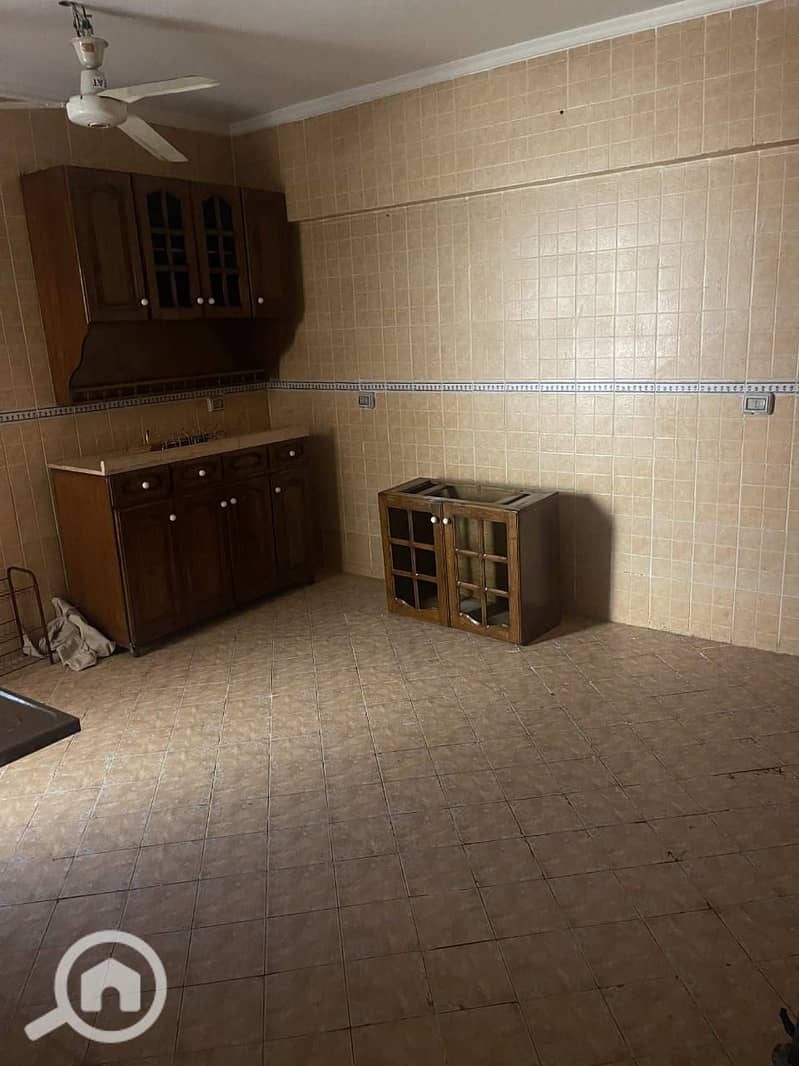 8 07583893-f5e2-430b-bbd7-1b817d171a7a. jpeg