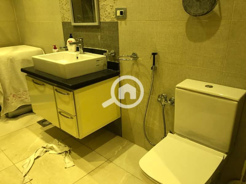 10 b74468c4-f0d0-434d-b6a6-12ff809a4415. jpeg