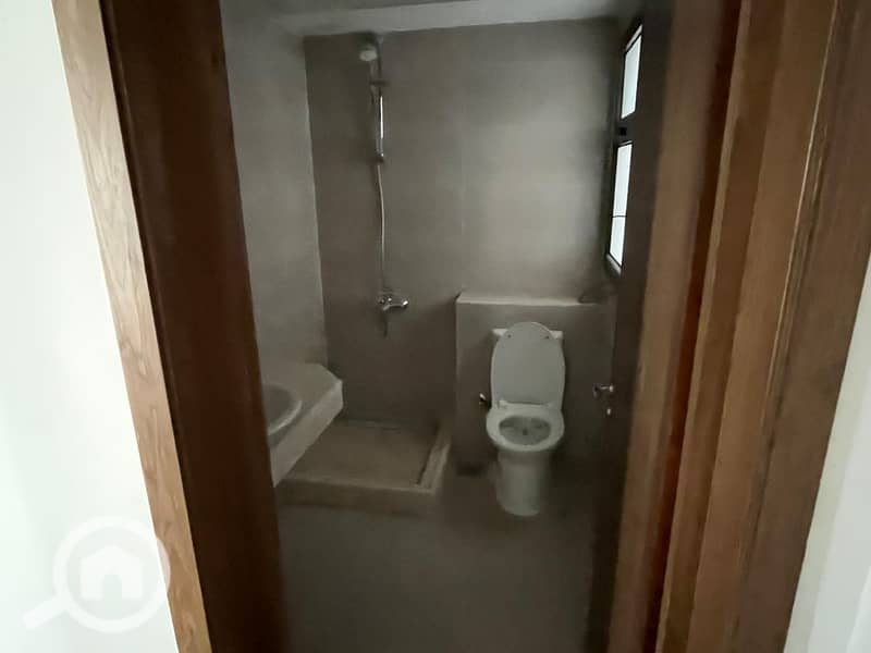 9 3795466a-2050-4de8-afb7-008ee97917df. jpg