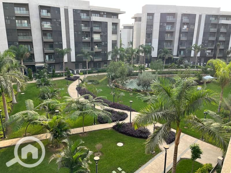 14 e7f10cb8-a45f-49fe-bb2e-34a41a5b5af8. jpg