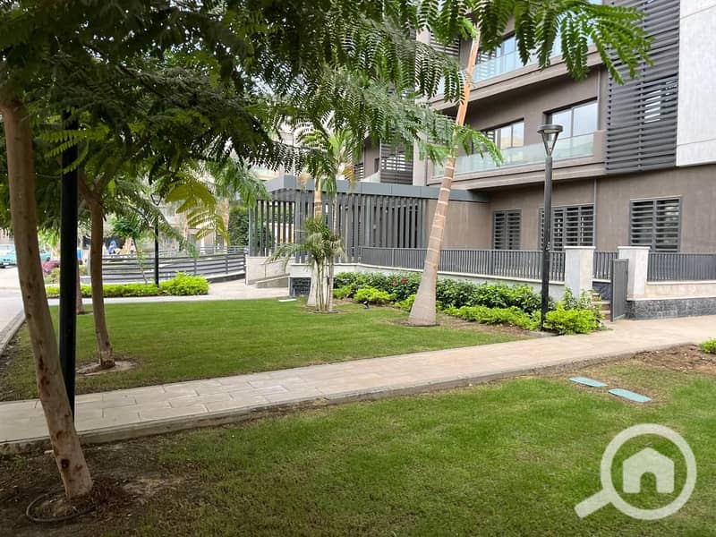 15 f9c238a4-df43-43dc-98c2-04be6c24bb4b. jpg