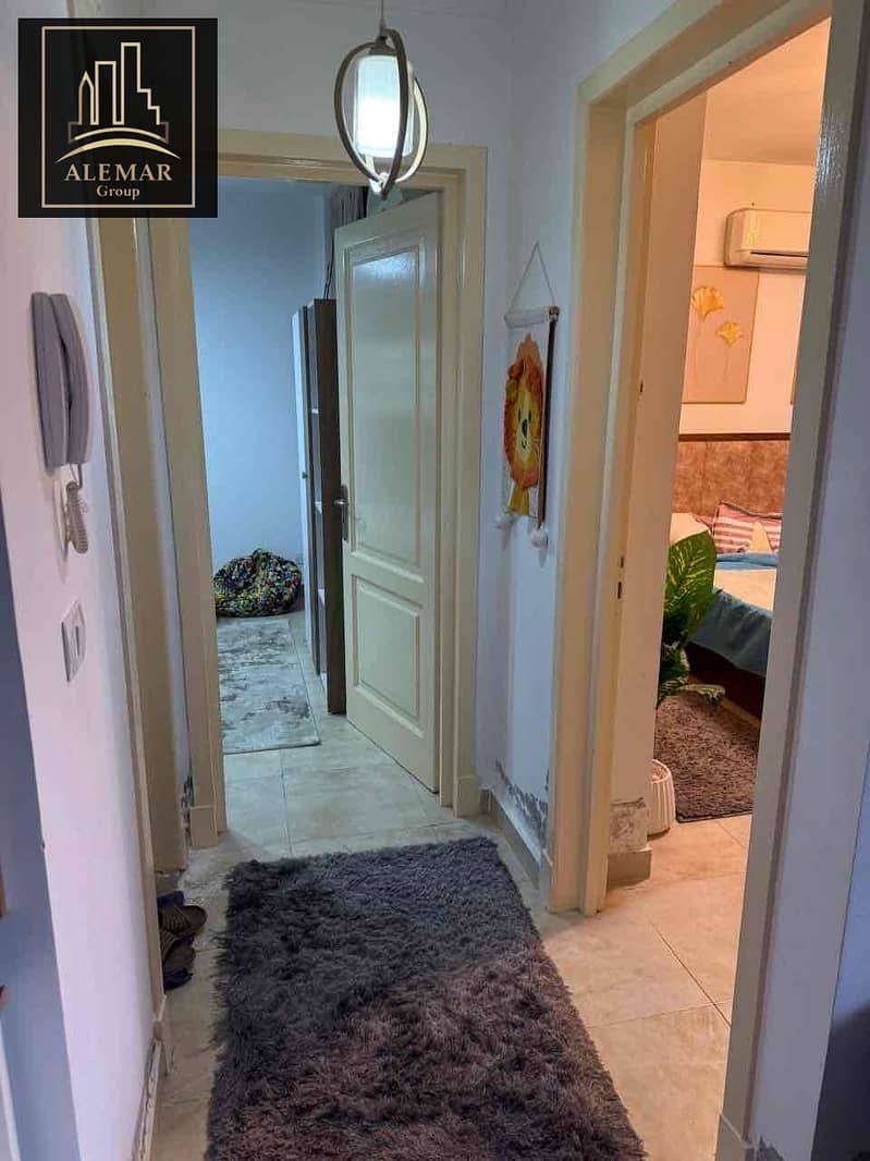 8 7182c3c9-8020-46bc-aa57-9b54d873ee8d. jpg