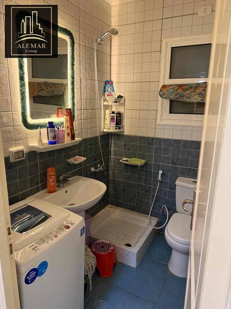 12 0275be3c-d915-4bf8-8fc4-877da7a90819. jpg