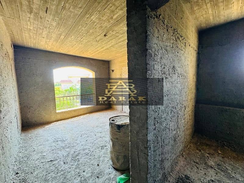 8 eef294a3-3378-4d5d-b367-e9b06cf0a920. jpg