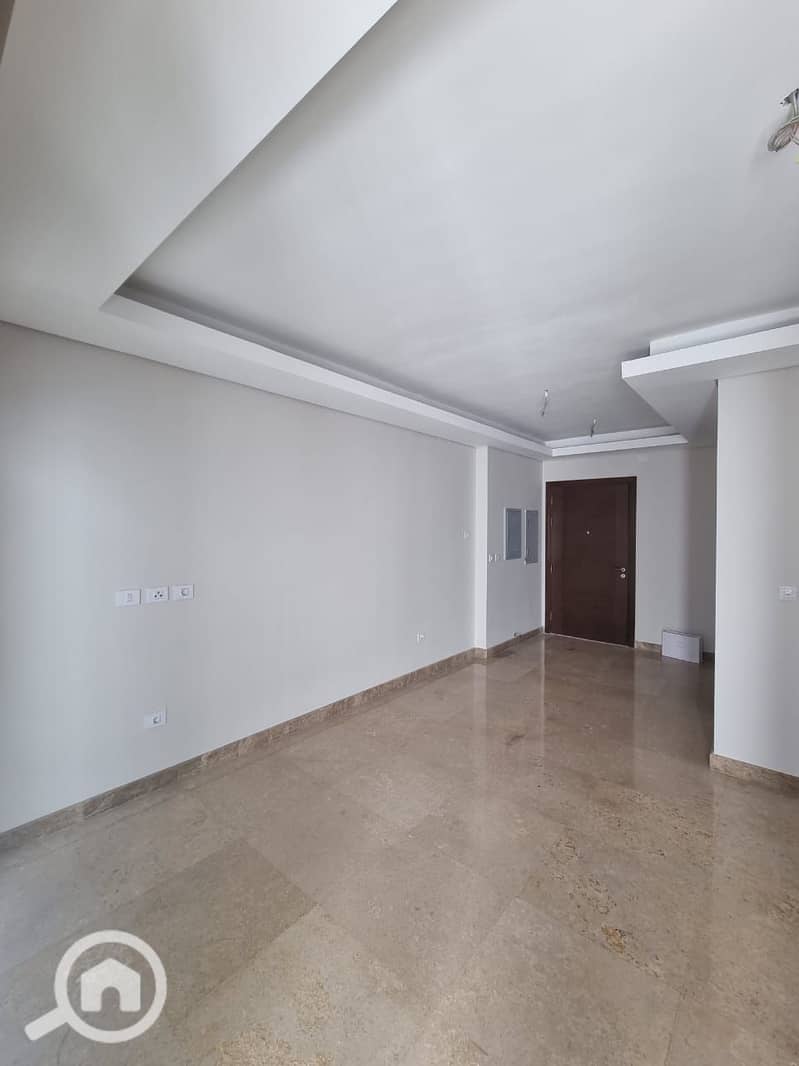 4 WhatsApp Image 2025-11-19 at 14.55. 47_873baf98. jpg