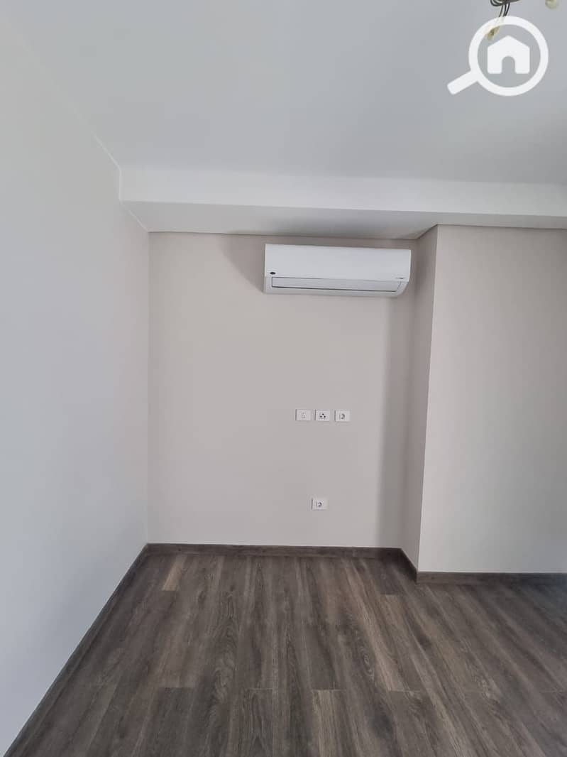 9 WhatsApp Image 2025-11-19 at 14.55. 49_70faa255. jpg