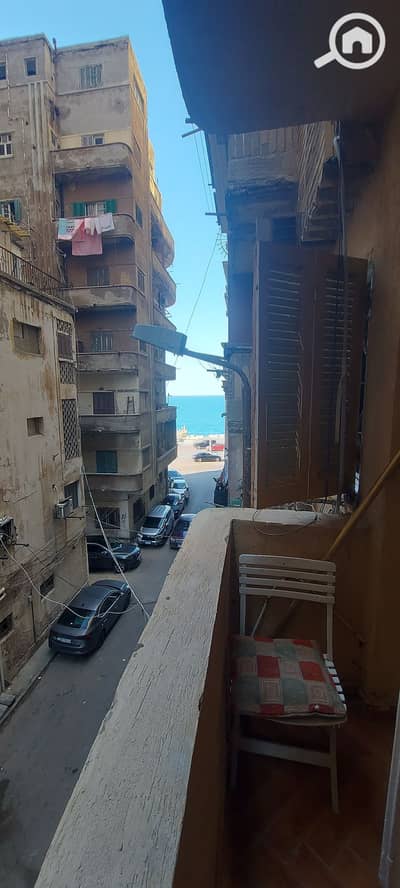 شقة 2 غرفة نوم للايجار في ستانلي، الإسكندرية - 20251118_122042. jpg