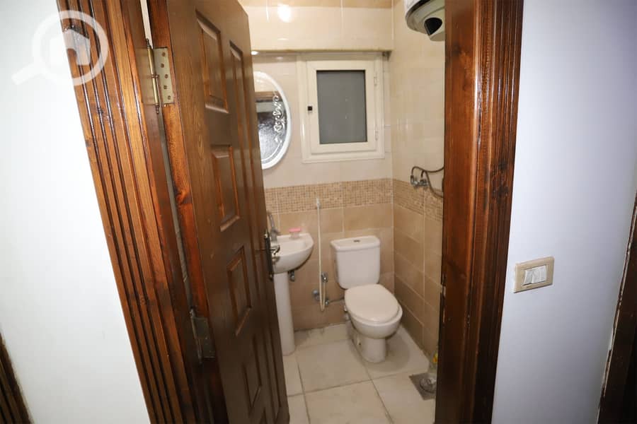 10 Untitled-1_0006_WhatsApp Image 2025-11-18 at 11.53. 56 AM. jpg