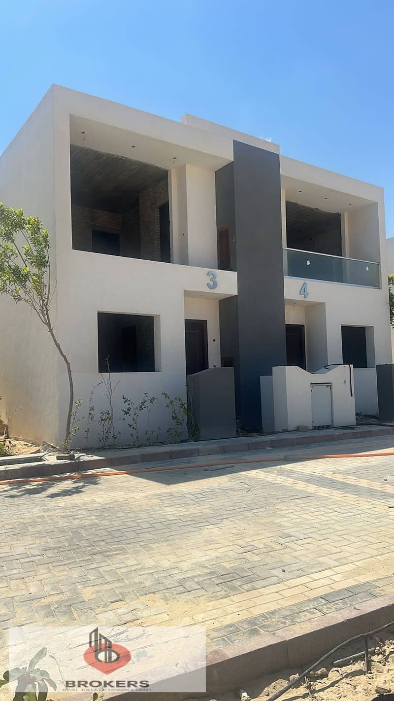 4 WhatsApp Image 2025-11-19 at 14.48. 15_3b766a53. jpg