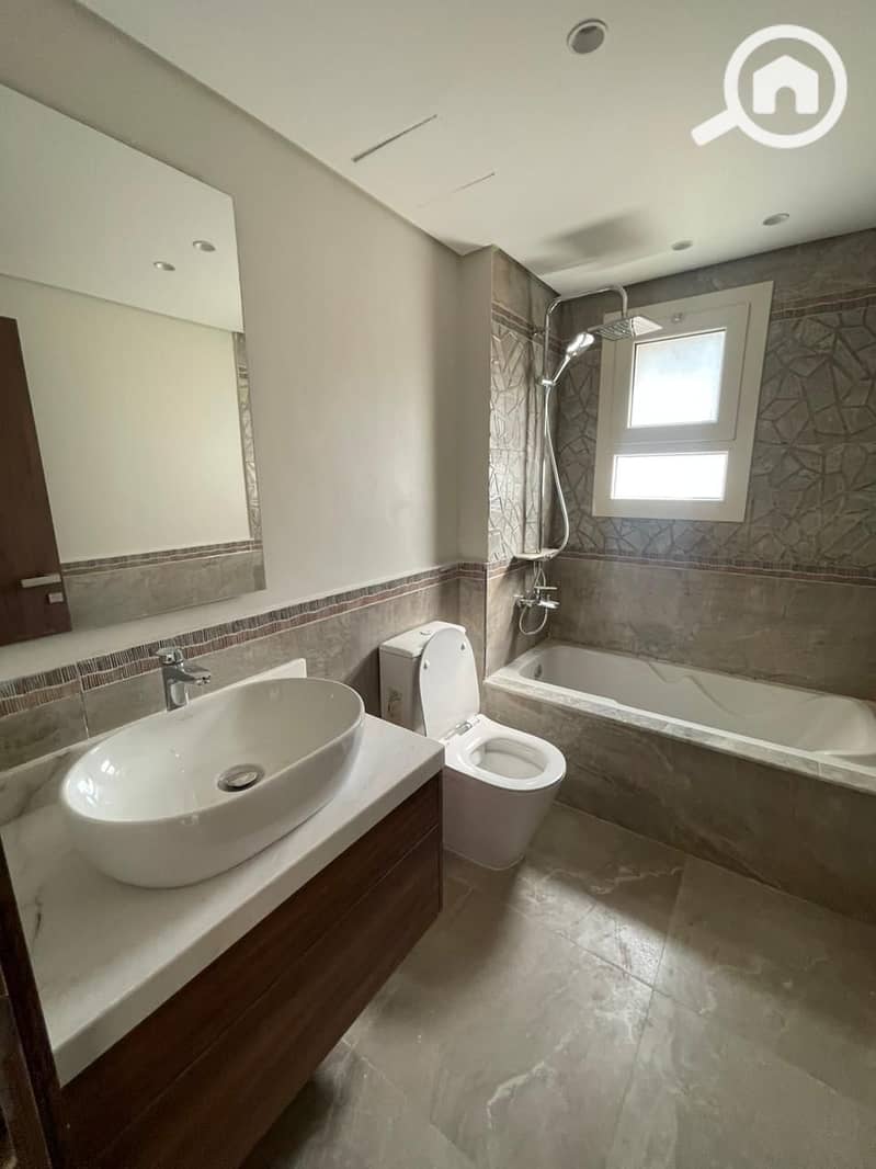 11 9daafd05-bffa-4028-851e-aea3b013da5d. jpg