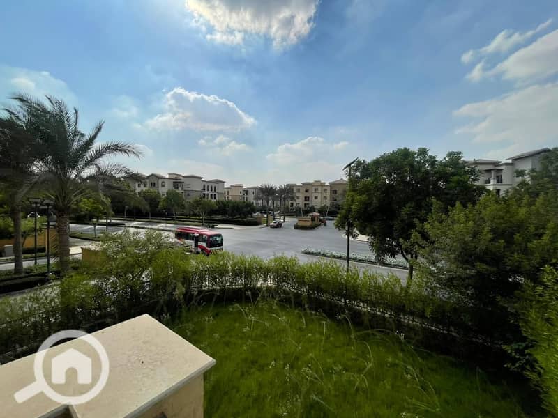 13 58b95cca-b619-4fa3-b06a-dc2002942d05. jpg