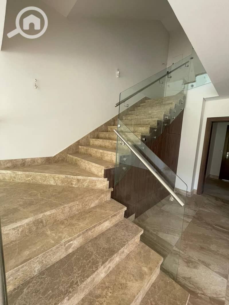 19 b1e5c14f-ef32-4e01-b3d3-446ca4516dfa. jpg