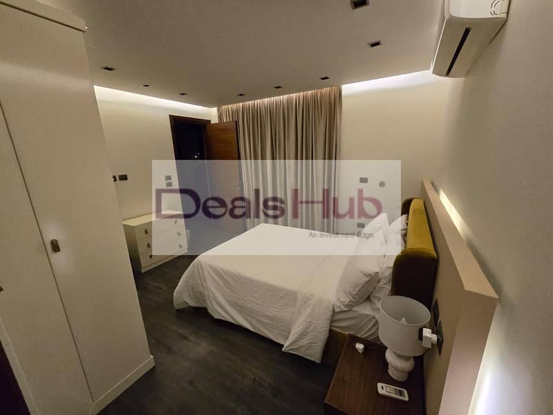 6 e12a64f2-2154-4105-a843-e939d402e17f. jpg