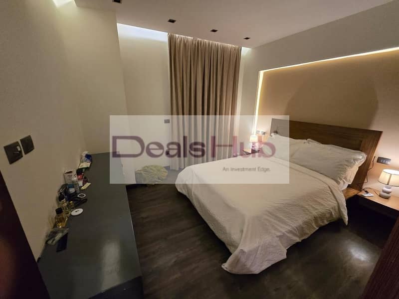 8 310b1e92-9231-40d5-8add-c5a7b590a7db. jpg