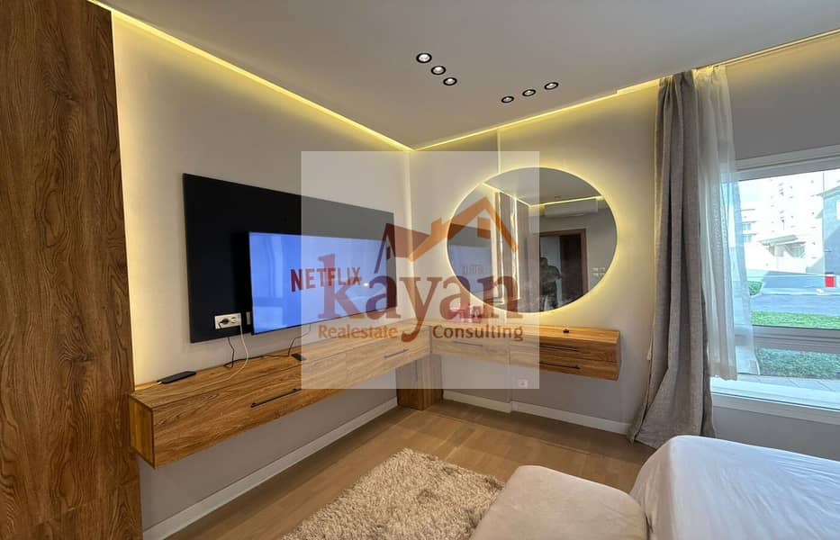 5 4ce53c3a-c619-49d3-b392-25ccd4d1ee89. jpg