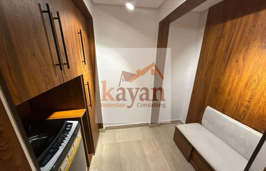 22 a376d7fc-d442-4bce-8c5a-cd0b9010f1e8. jpg