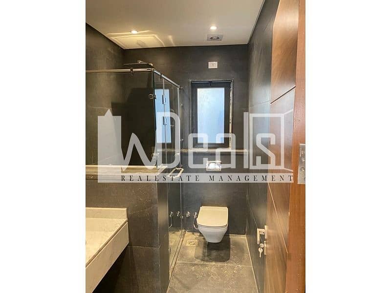 24 WhatsApp Image 2025-11-19 at 12.52. 06 (2). jpeg