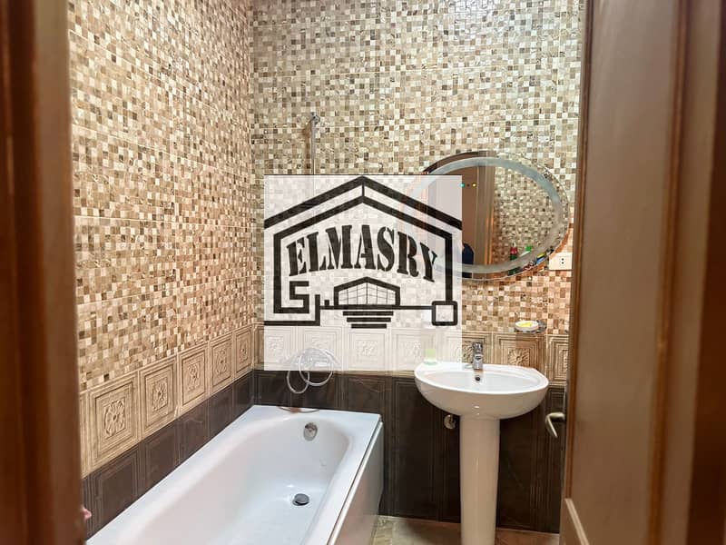 12 55b8c32c-8153-4016-864e-25fa91836318. jpeg