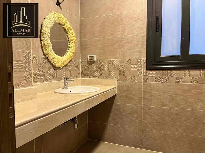 9 f599d6ab-a709-40e5-a75f-51f8139043e6. jpg