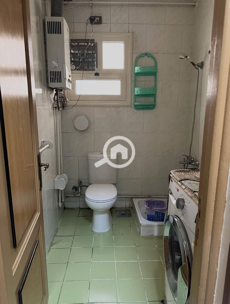 8 59532adb-44a8-4824-b893-0689c04fe60c. jpeg