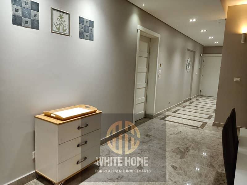 16 dfd881e1-df95-4aa9-b13e-440ef24a8595. jpeg